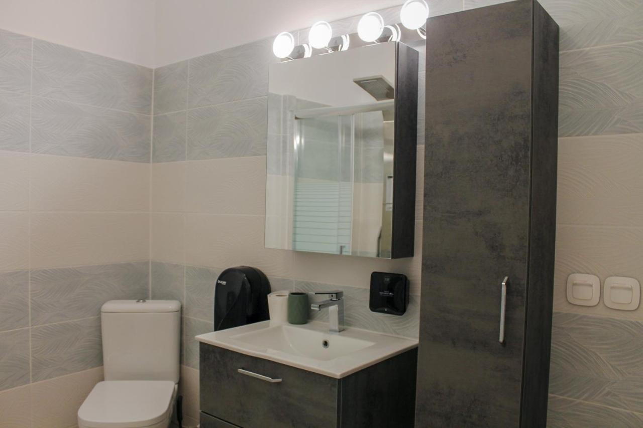 Wave Luxury Apartments Кассиопи Экстерьер фото