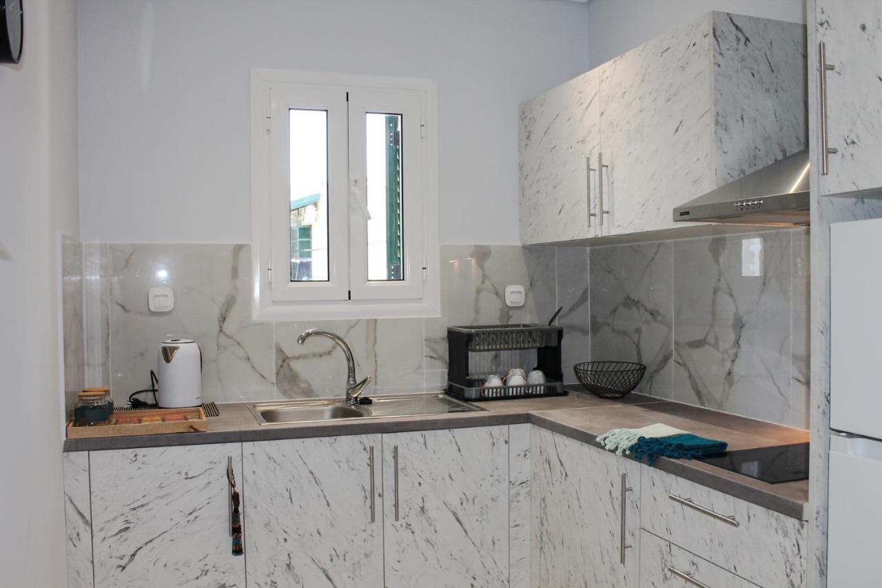 Wave Luxury Apartments Кассиопи Экстерьер фото